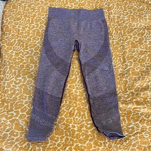 Victoria’s Secret PINK seamless leggings.